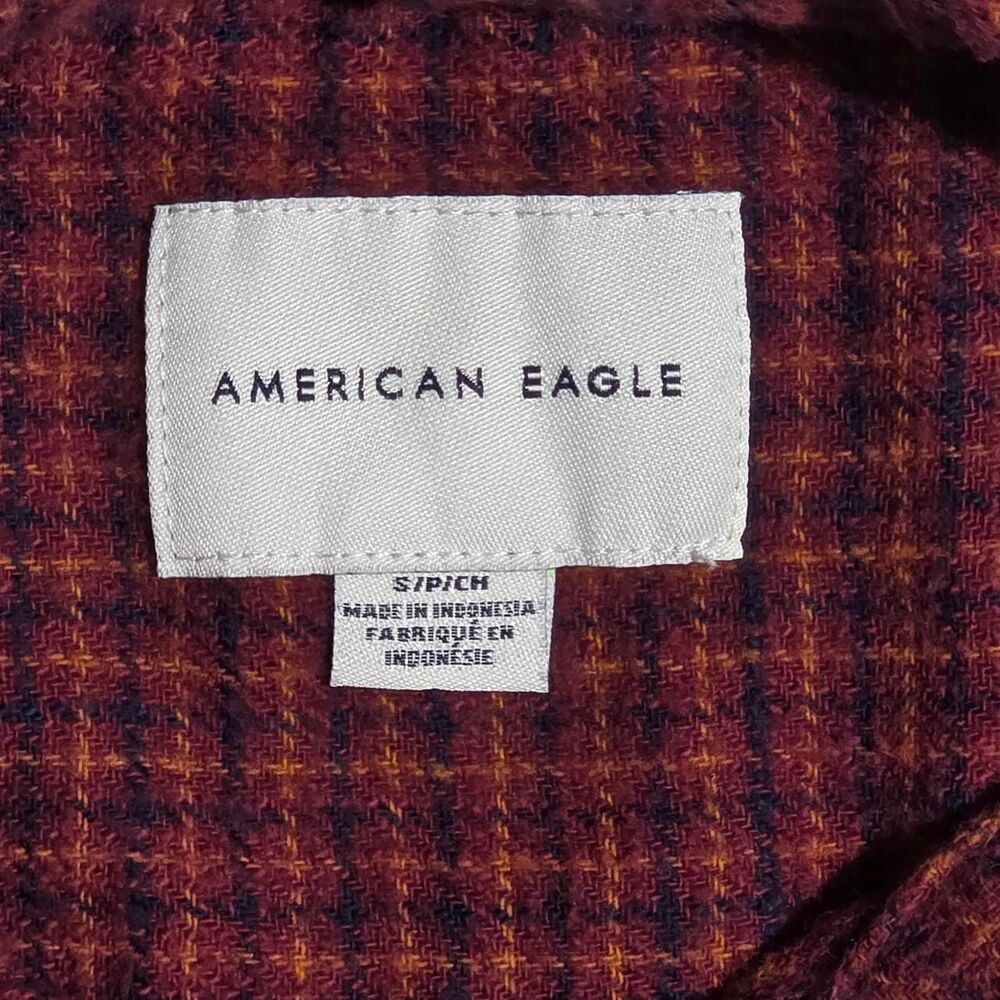 American Eagle Cropped Flannel Shirt Shacket Red Burgundy Checkered Plaid Small - Picture 5 of 7